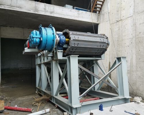 Pengumpan Celemek Tugas Berat